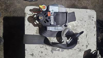 Kia Cee'd (JD) 1.6 CRDi 128 Bal biztonsági öv 