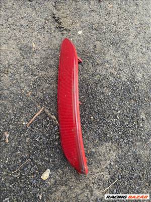 Toyota Auris (E180) prizma hátsó lökhárítóba 