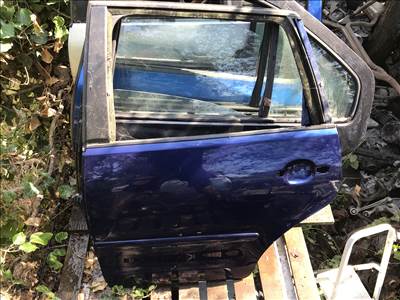 Volkswagen Polo IV 9N / bal hátsó ajtó
