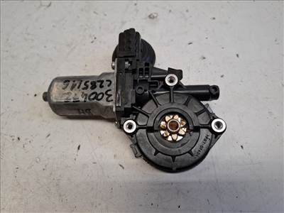 Toyota Yaris (XP130) bal hátsó ablakemelő motor 857100D100 AV26210002331