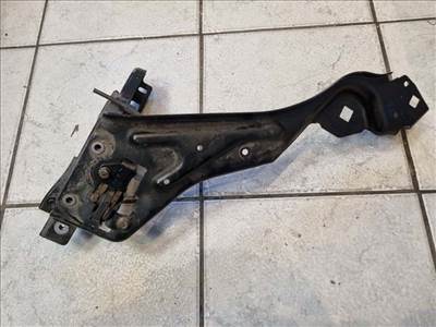 Mercedes-Benz C (W204) bal fényszóró lámpakeret