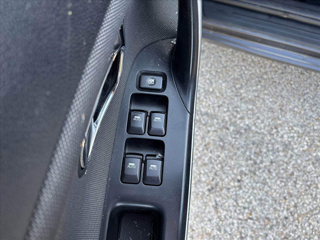 Kia Cee'd (JD) bontott alkatrészei 13. kép