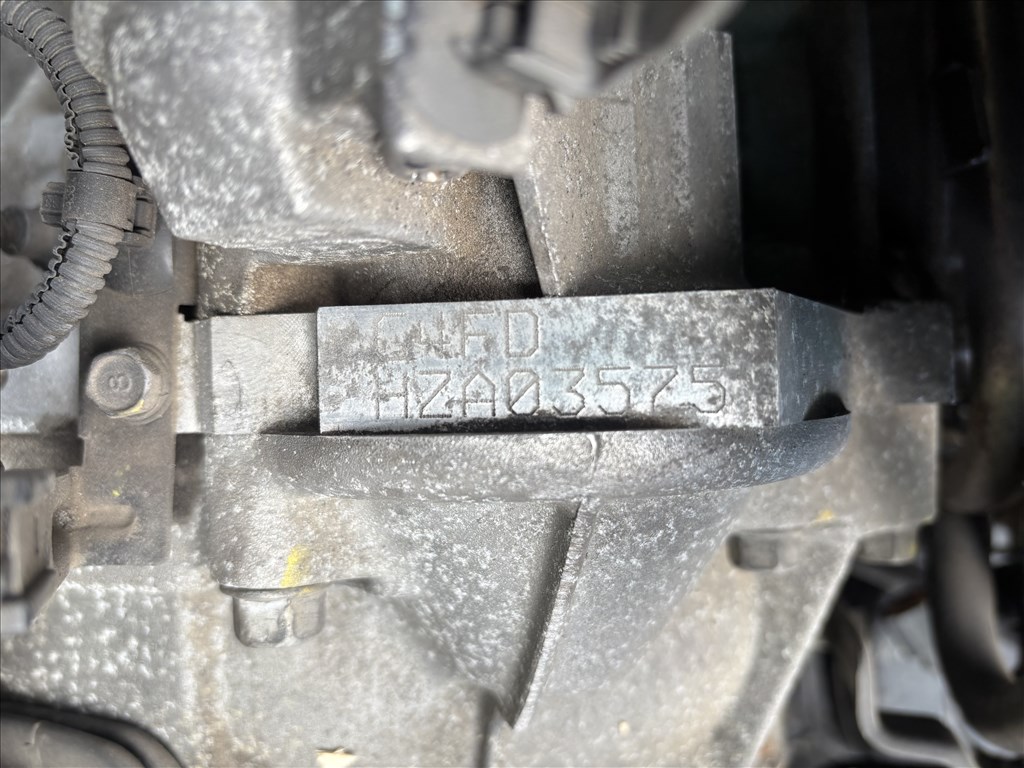 Kia Cee'd (JD) bontott alkatrészei 16. kép