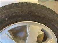  15" használt (gyári felni) alufelni, rajta 195/60 használt Toyo Tires téli gumi gumi 