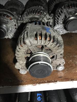 Volkswagen Golf V 2,0 PD BKD / generátor 06f903023c