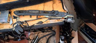 Volkswagen Passat B5 B5.5 csomagtérajtó zár, csomagtér nyitógomb 