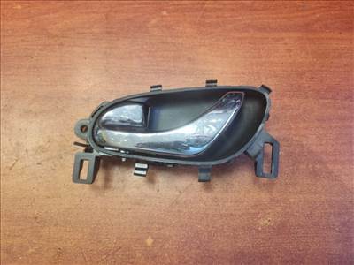 NISSAN QASHQAI (J11) Bal első-hátsó Belső Kilincs