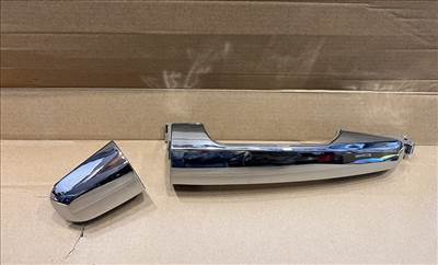 Mitsubishi L200 KB4, KK, KJ, KL oldalajtó kilincs jobb