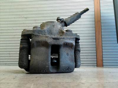 RENAULT CLIO 98-01 Bal első féknyereg munkahengerrel