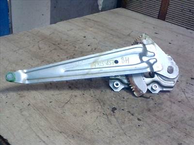 SUZUKI SWIFT 05-10 Bal hátsó ablakemelő szerkezet mechanikus