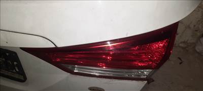 Hyundai ix20 1.4 jobb hátsó belső lámpa