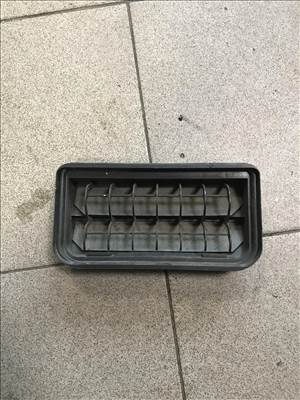 Volkswagen Passat B6 nyomáskiegyenlítő rács 3c0819465