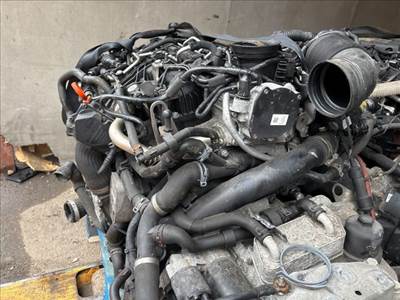 Skoda Superb II SKODA SUPERB II Kombi (3T5) Motor (Fűzött blokk hengerfejjel) cfg368