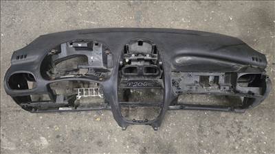 Peugeot 206 műszerfal héj/burkolat 9635966477