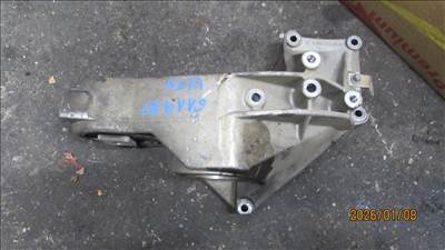 Mercedes V 220 CDI Trend Jobb első féltengely tartó (A6112220009)