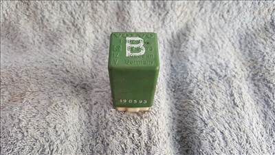 Volvo 1362914 850 AC-pumpa relé