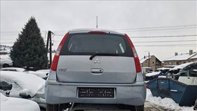 Mitsubishi Colt V csomagtérajtó 