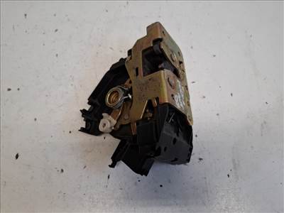 Ford Focus jobb első ajtózár 2S4AA21812CB