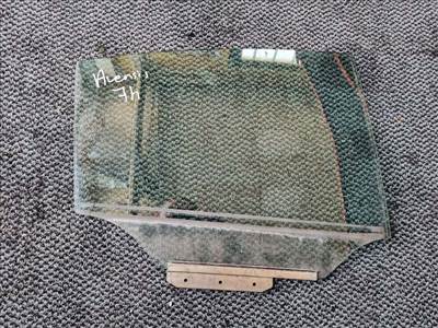 Toyota Avensis T27 jobb hátsó ajtóüveg