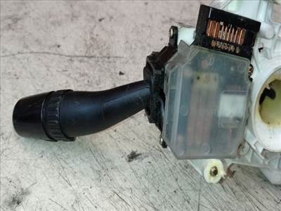 Hyundai H-1 Starex Bal Kormánykapcsoló Irányjelző *152318*