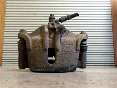 SUZUKI WagonR+ Bal első féknyereg munkahengerrel