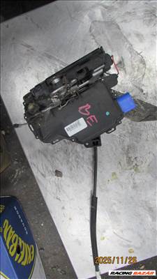 Skoda Roomster bal első ajtózárszerkezet (3B1837015AR)