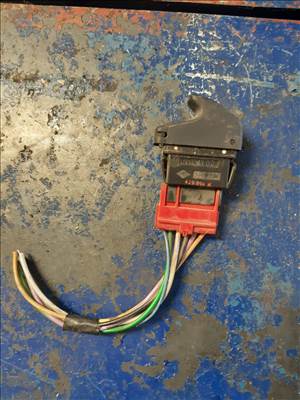 Renault Thalia 2 Jobb Első Ablakemelő Kapcsoló