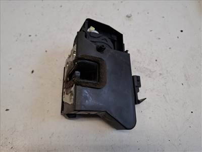 Dacia Sandero (BJI) jobb hátsó ajtózár