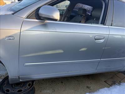 Audi A4 (B6/B7) Bal első ajtó 