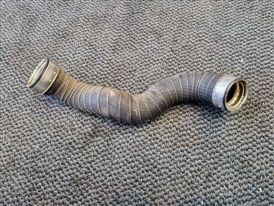 Mercedes-Benz E (W211) intercooler cső