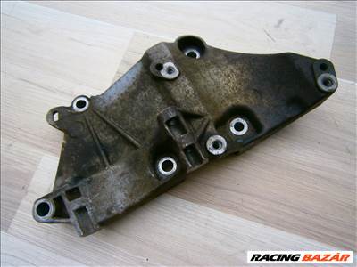 Renault Scénic II generátor tartó bak 8200100148
