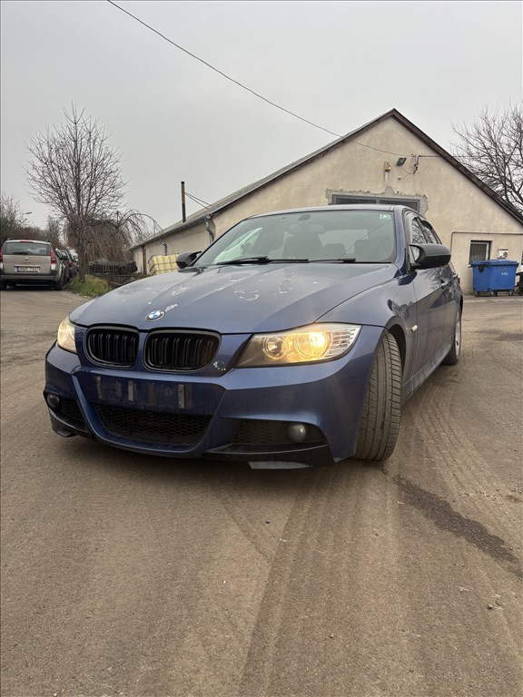BMW 318 (E90, E91, E92, E93) bontott alkatrészei 4. kép
