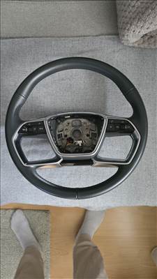 Eladó Audi A6 C8 (4A) gyári, fűthető bőr multifunk