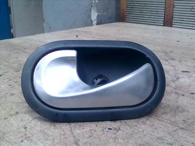 RENAULT MODUS 04.09.01-08.03.31 Bal hátsó belső kilincs