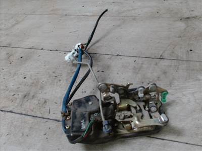 SUZUKI SWIFT 96-05 Bal első ajtó zárszerkezet központi záras