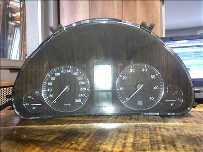 Mercedes w203 C 180 óracsoport a2035404547
