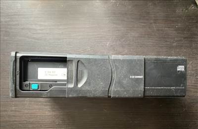 BMW 3-as sorozat E90, E91, E92, E93 CD tár