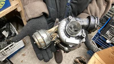 Audi A4 (B6/B7) 2.0 TDI turbó (038145702E)