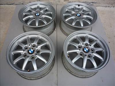 15-ös BMW gyári felnigarnitúra eladó!