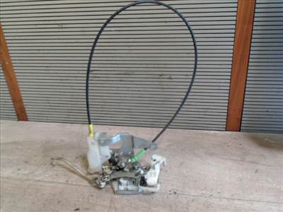 TOYOTA Aygo 2005.07.01-2008.12.31 Jobb első ajtó zárszerkezet központizáras