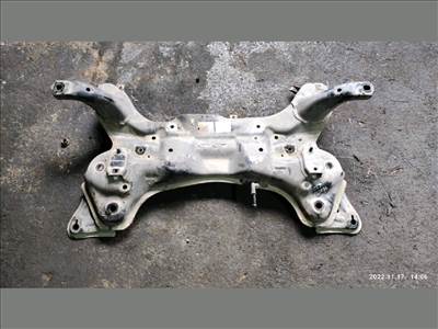 Hyundai i30 első bölcső 62401A6800