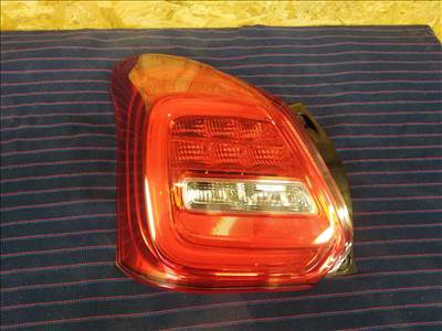 Suzuki Swift VI bal hátsó led lámpa 2017-2023