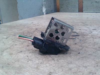 RENAULT MODUS 04.09.01-08.03.31 Hűtőventilátor előtét ellenállás 