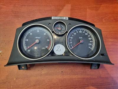 OPEL ZAFIRA B Kilométeróra