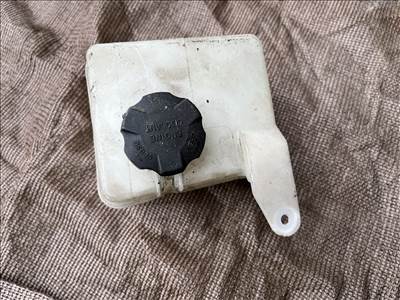 Hyundai i20 (PB) 1.4 CRDi kiegyenlítő tartály  254301j000