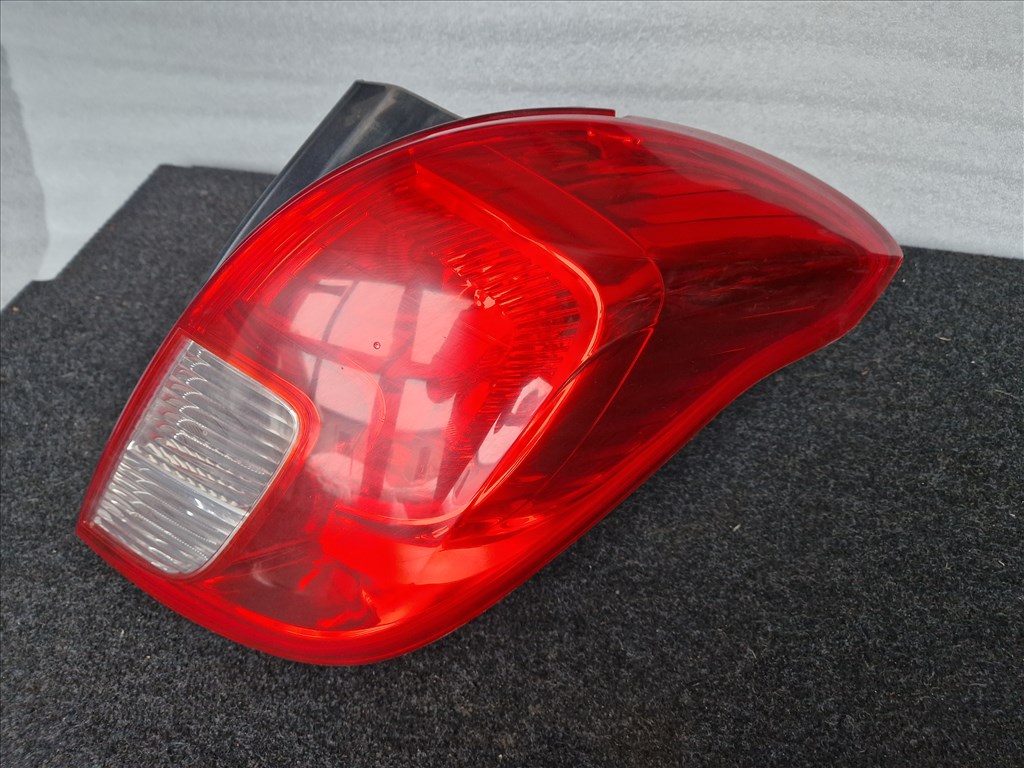 OPEL MOKKA jobb hátsó lámpa  2. kép