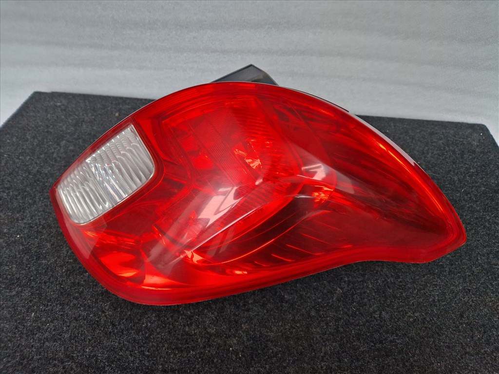 OPEL MOKKA jobb hátsó lámpa  3. kép