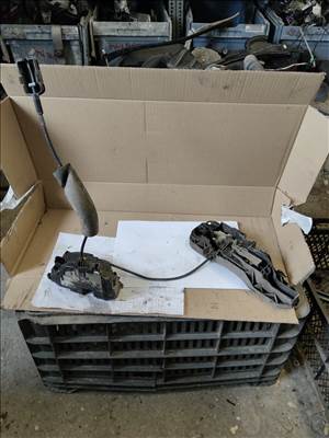 Renault Mégane III Jobb első ajtózár 