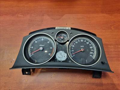 OPEL ZAFIRA B Kilométeróra