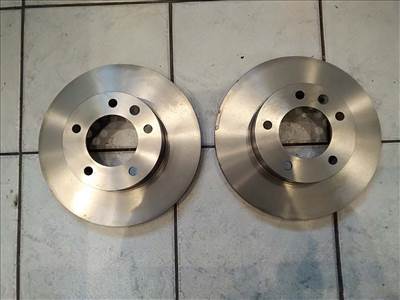 Opel Movano A első pár féktárcsa 9111038